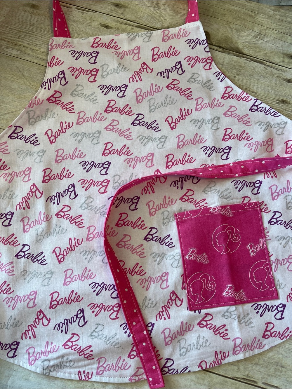 Kids Reversible Apron Cooking & Crafts Ages 3 - 7 Barbie - Picture 6 of 8